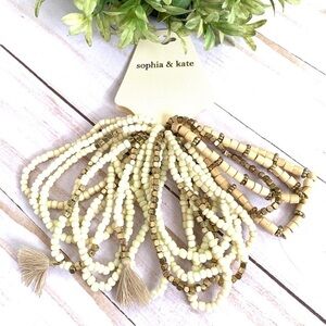 Bracelet beaded‎ 16 pieces stretch NWT